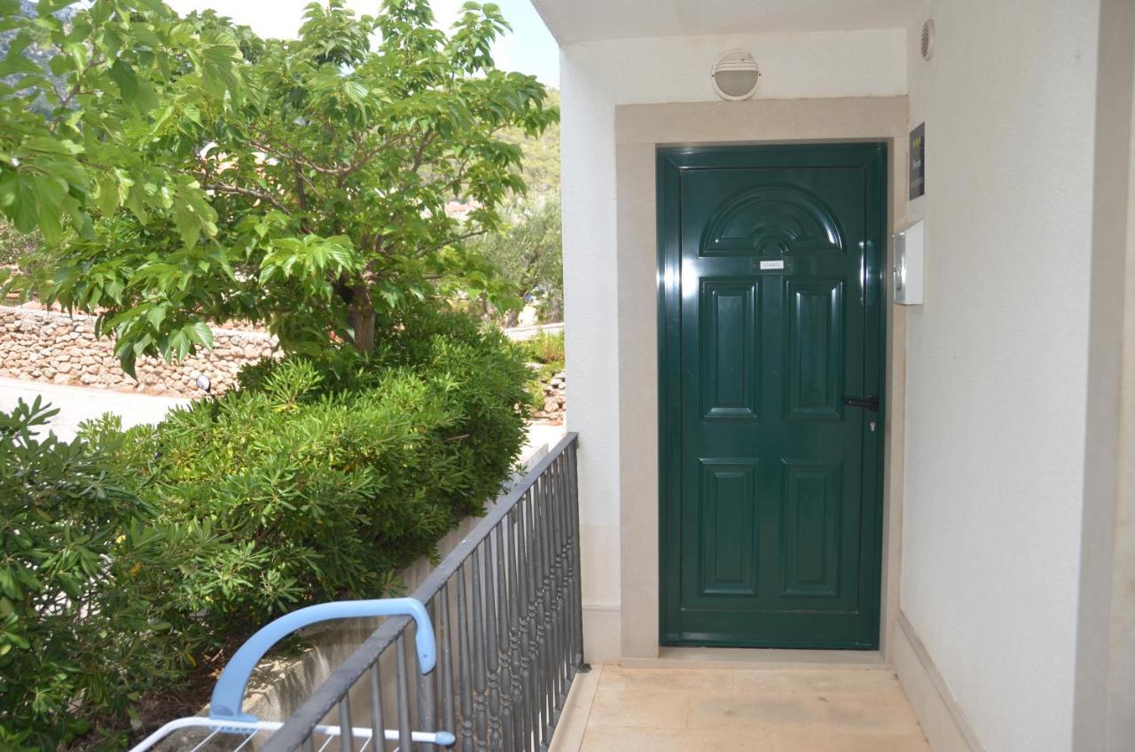Apartman Ananda Bol - 2 Bedrooms, 7 Beds Exterior foto